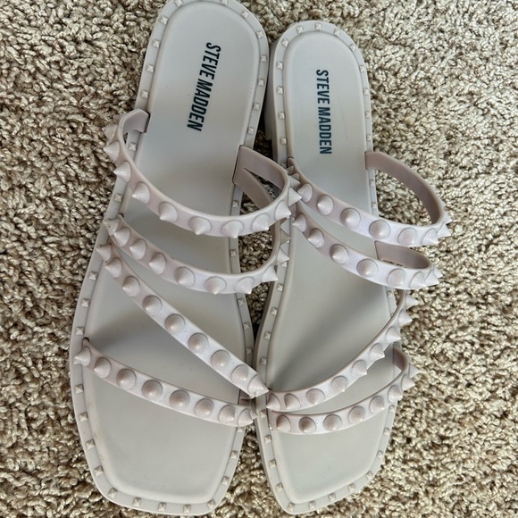 3 pairs of Steve Madden sandals - size 8(US) - Picture 2 of 6